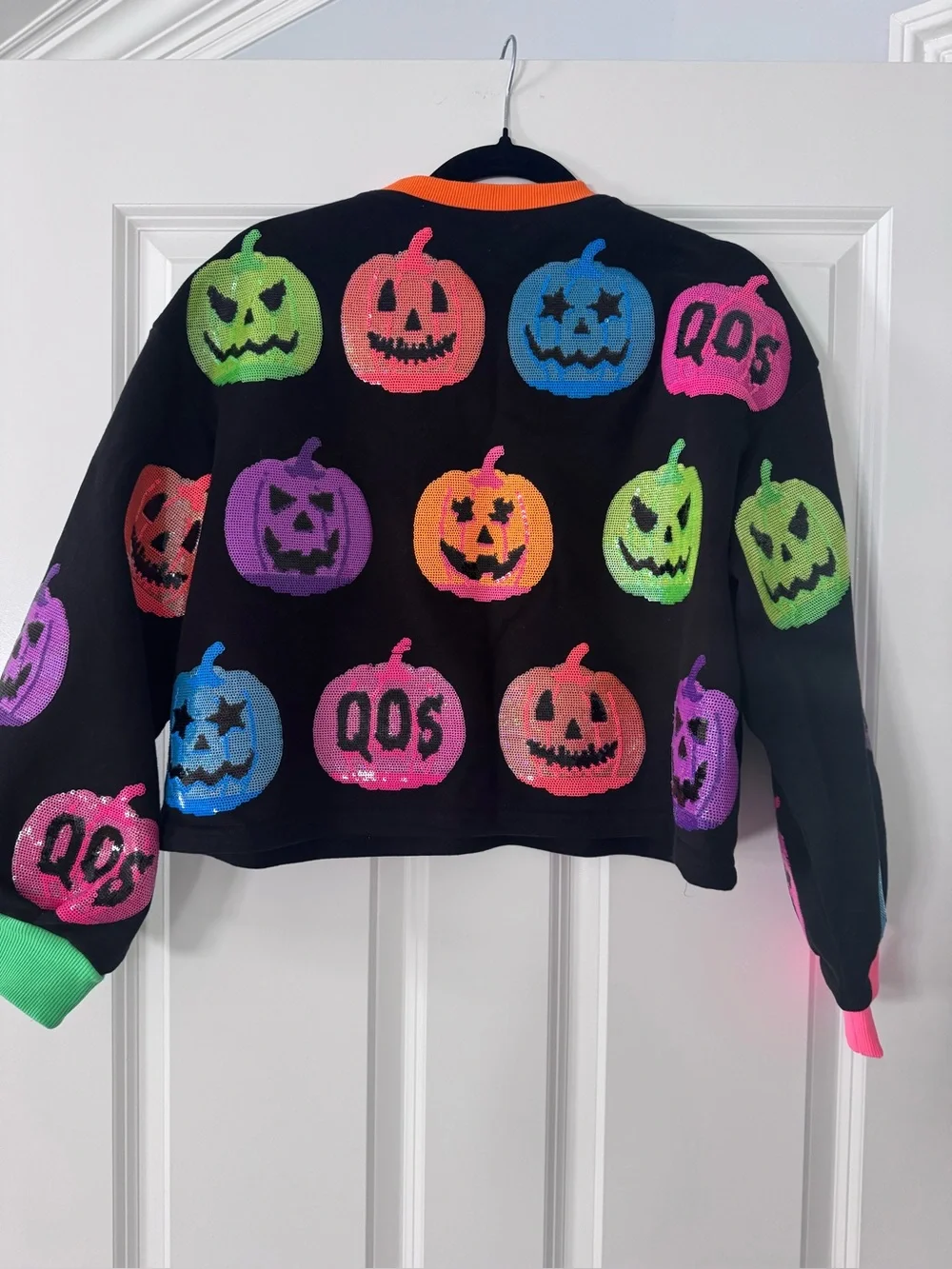 Queen Of Sparkles Halloween Jack-O-Lantern Crewneck Sweatshirt SZ XS Black - Picture 5 of 13